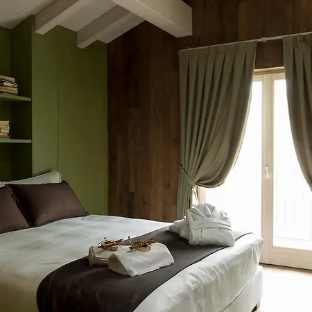 Couette-café Bhavantù 4*