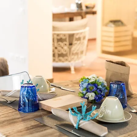 Couette-café Bhavantù 4*