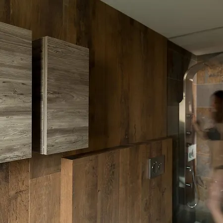 Couette-café Bhavantù 4*