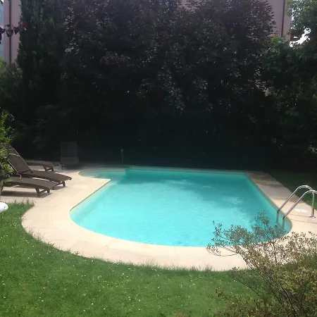 Couette-café Bhavantù 4*